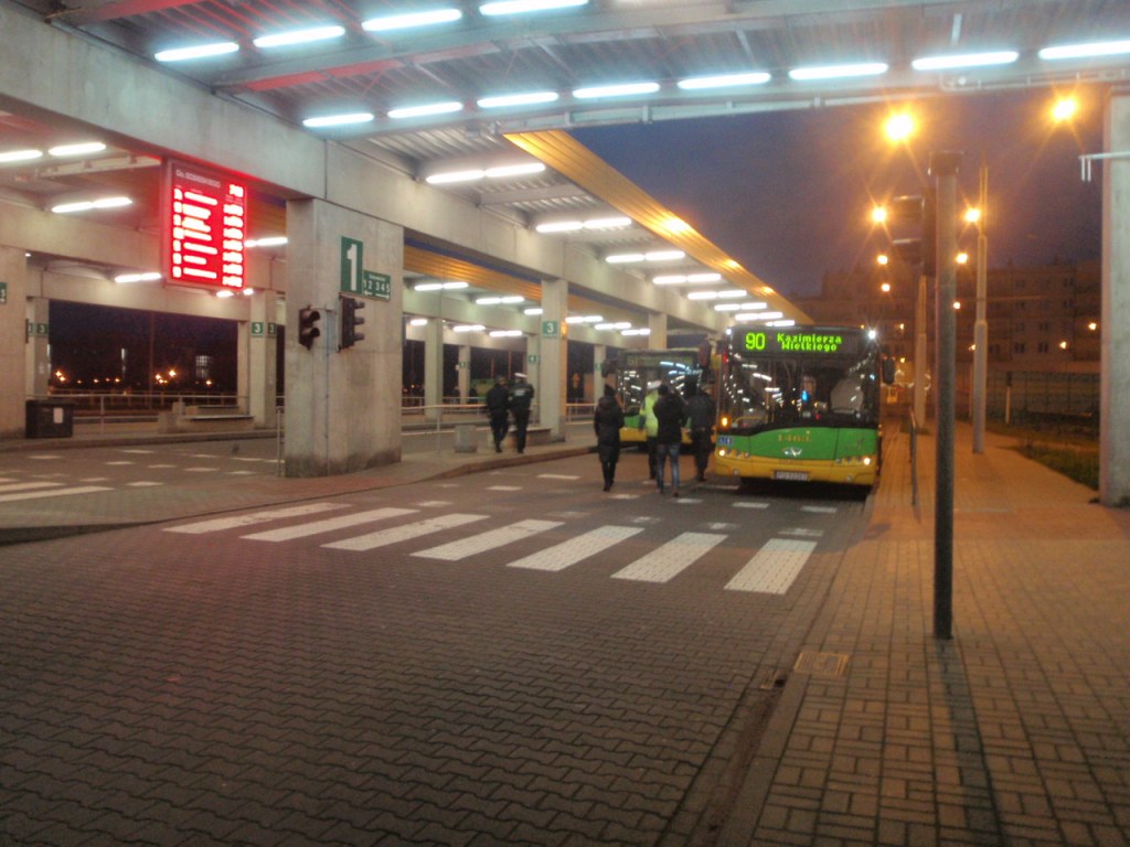 Piątkowo - dworzec autobusowy - grafika artykułu